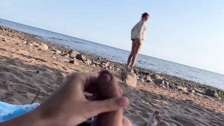 MEETING A STRANGER ON A PUBLIC BEACH