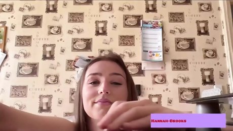 Hot Teen Hannah Brooks squirt